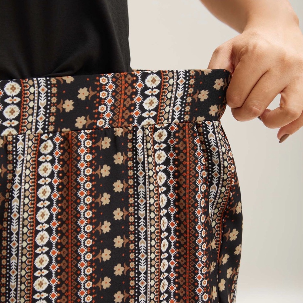 Bohemian Wide-Leg Pants - - Picture 4 of 9